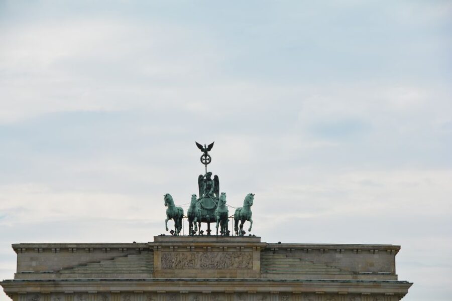 Berlin: Historical Sights & Berlin Wall Tour with a Berliner - Key points to know before you book