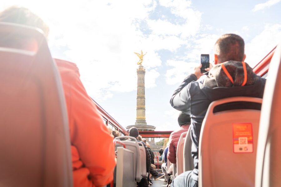 Berlin: Hop-On-Hop-Off Bus with Boat Cruise Option - Brandenburg Gate and Berlin Hauptbahnhof