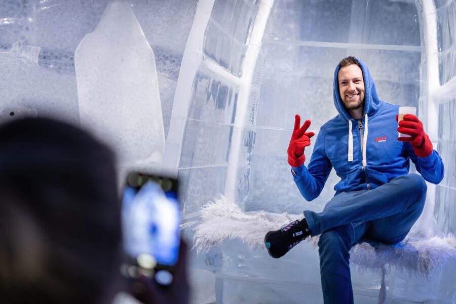 Berlin: Icebar Entrance with Complimentary Drinks - Who will enjoy this most