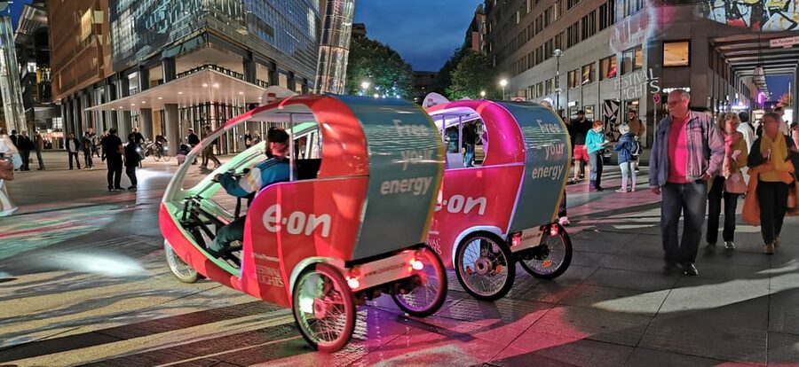 Berlin: Illuminated Berlin by Bike Taxi - Lustgarten and the Museum Island setting
