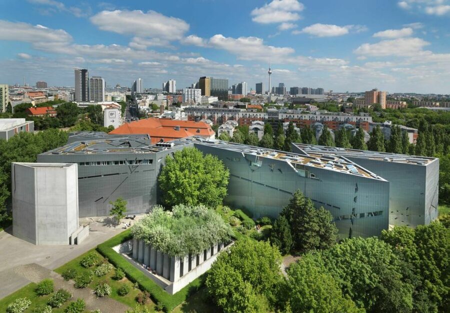 Berlin: Jewish Museum Berlin Entrance Ticket - Why the building matters before you see the collection