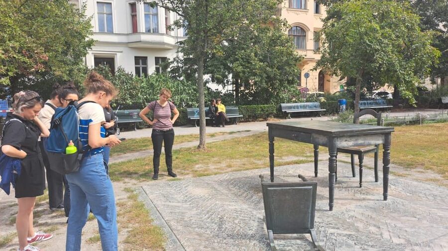 Berlin: Jewish Walking Tour including World War II - Otto Weidt’s workshop and a personal story of rescue