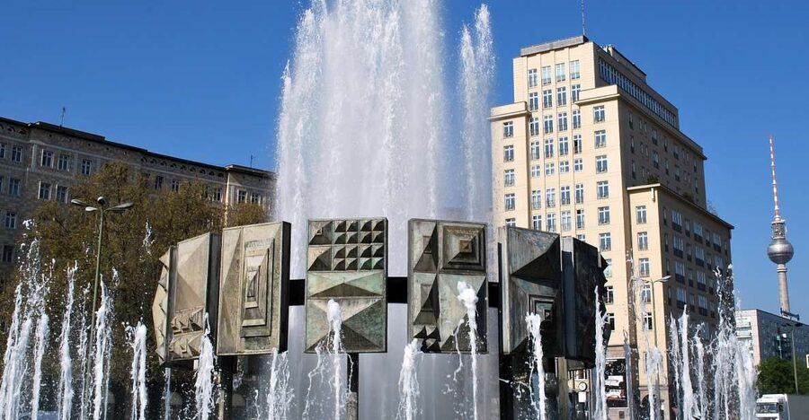 Berlin: Karl-Marx-Allee 2-Hour Tour - Key points to know before you go