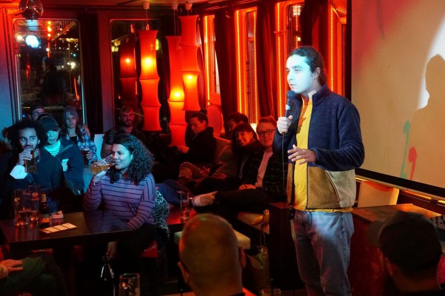 Berlin: Laughing Spree Comedy Show on a Boat - The comedy lineup and hosting