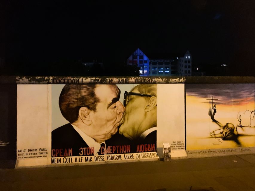 Berlin: Live-Guided Evening Sightseeing Tour by Open-top Bus - Berlin Wall Memorial, Mauer Park, and Prenzlauer Berg