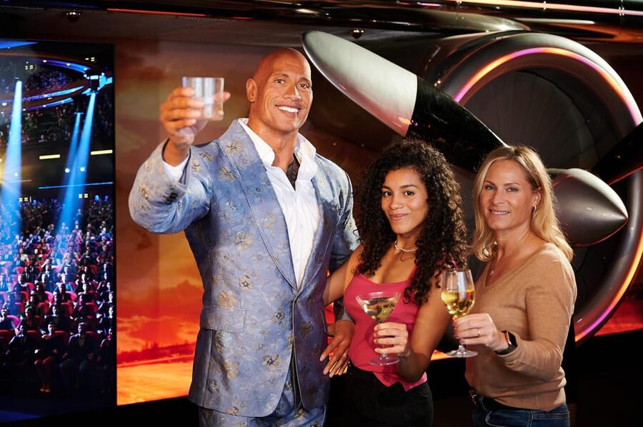 Berlin: Madame Tussauds Happy Hour Ticket - Starting near Brandenburg Gate