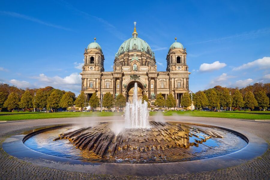 Berlin: Museum Island Guided Walking Tour - Lustgarten and the Berlin Cathedral
