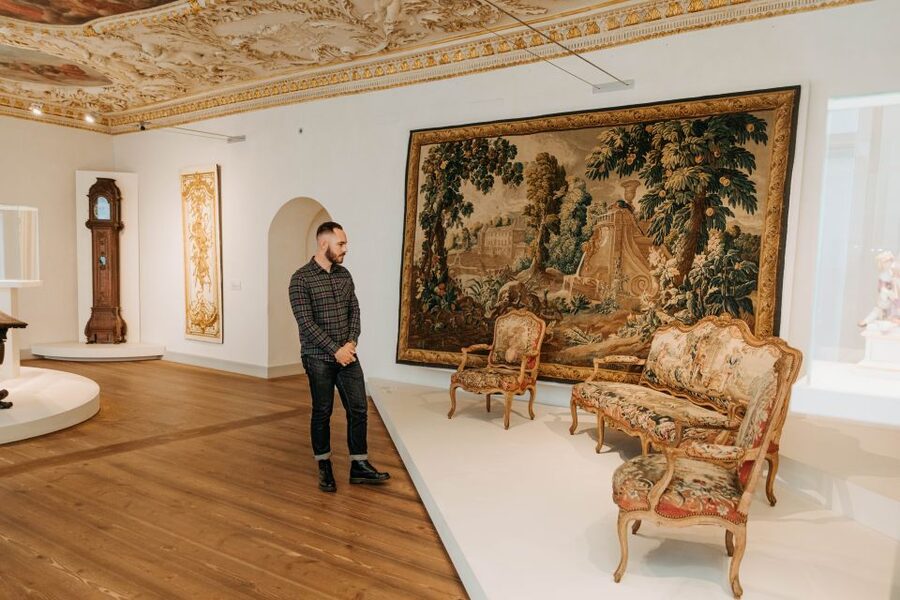 Berlin: Palace of Köpenick Entrance Ticket - What the RoomArt exhibition offers
