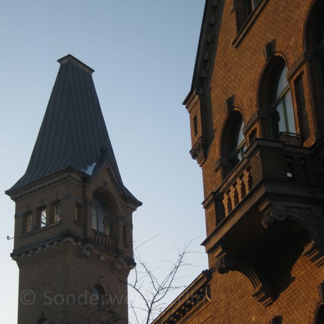 Berlin: Prenzlauer Berg District Guided Walking Tour - The Jewish Cemetery on Schönhauser Allee