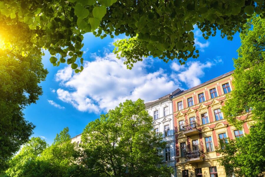 Berlin Prenzlauer Berg: Scavenger Hunt Self-Guided Tour - Five hours, flexible breaks, and a group price of $52
