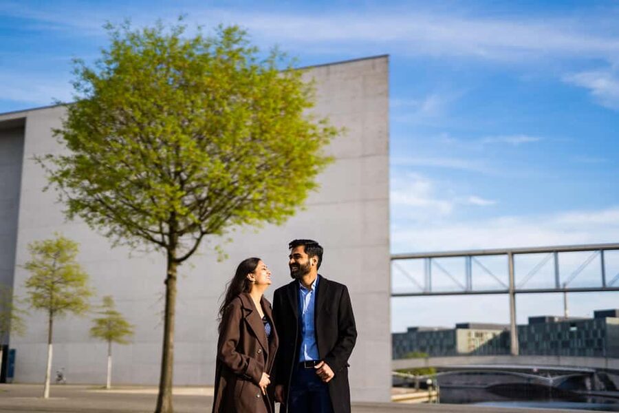 Berlin: Private Photo Session with Professional Photographer - Should you book the Berlin photo session?