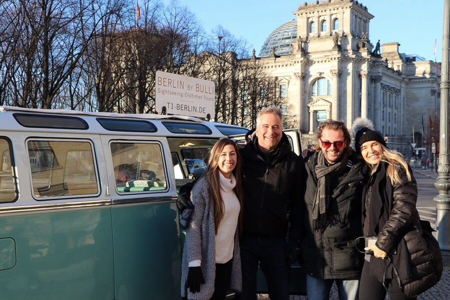 Berlin: Private Sightseeing Tour in Iconic Oldtimer VW Bus - What your guide adds to the ride