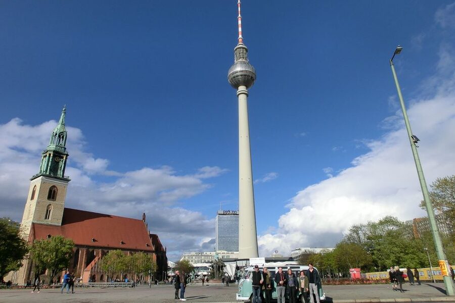 Berlin: Private Sightseeing Tour in Iconic Oldtimer VW Bus - A private route through Berlin’s many eras