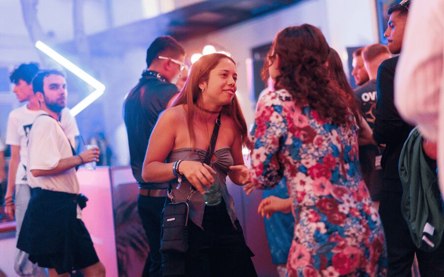 Berlin: Pub Crawl with Shots and VIP Club Entry - Moving through Mitte after dark