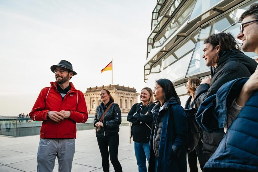 Berlin: Reichstag, Dome and Government District Guided Tour - The Reichstag’s difficult past and modern rebirth