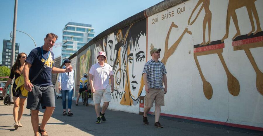 Berlin Reunited and Revived! 3-Hour Alternative Tour - Prenzlauer Berg and the Kulturbrauerei