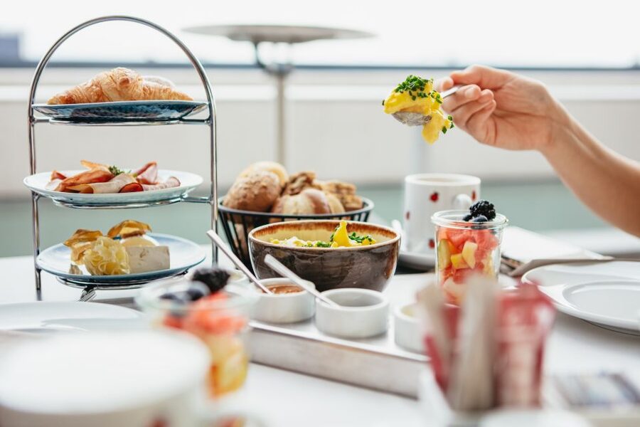 Berlin: Rooftop Breakfast at Käfer Restaurant Reichstag - Key points to know before booking