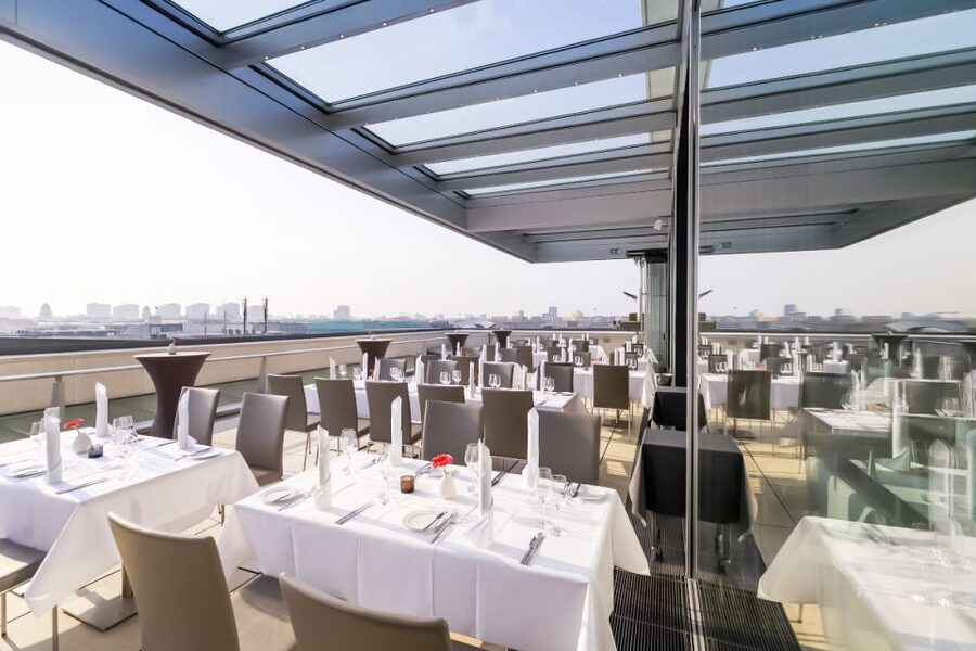 Berlin: Rooftop Dinner at the Käfer Restaurant Reichstag - The glass dome before or after dinner