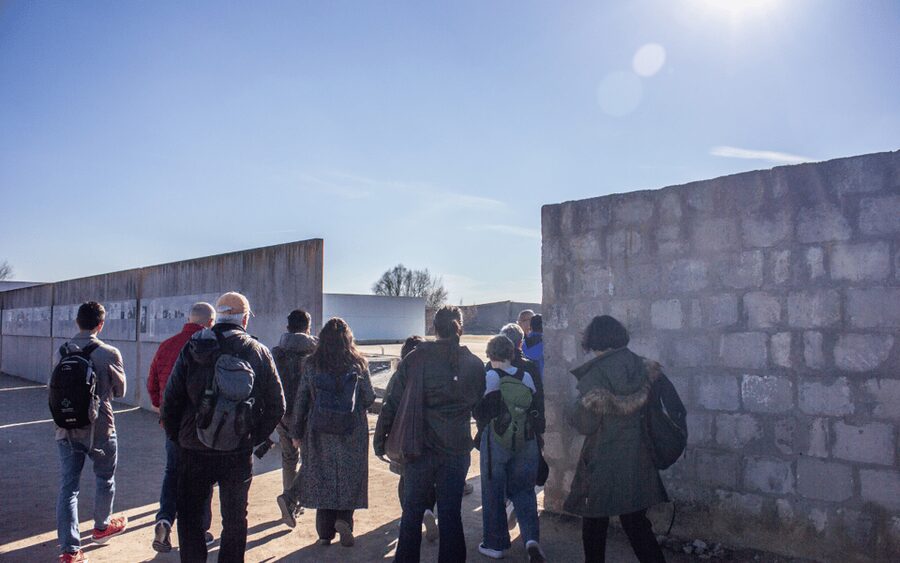 Berlin: Sachsenhausen Concentration Camp Museum Tour - Meeting at Alexanderplatz and catching the train