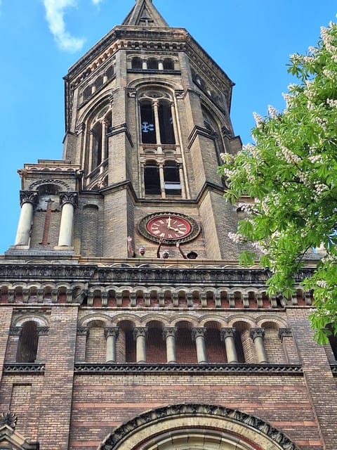 Berlin: Secrets of Berlin Bike Tour - Dirksenstrasse, the People’s Theatre, and Babylon Berlin