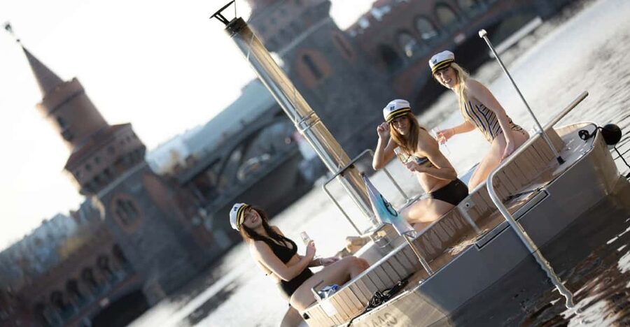 Berlin: Self-drive hot tub boat experience - Who will enjoy this most?