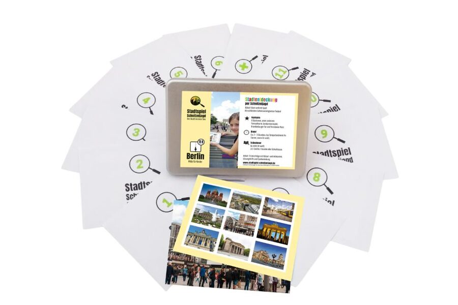 Berlin: Self-Guided Family and School Class Scavenger Hunt - A puzzle break at Berlin Cathedral and Museum Island