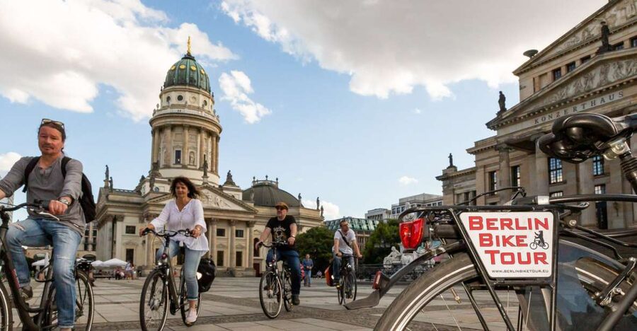 Berlin: Small Group Bike Tour Through City Center - Starting at Bornholmer Straße, where the Wall opened