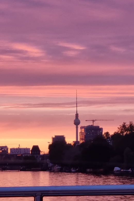 Berlin: Solar Powered Sunset Catamaran Cruise & Audio Guide - A quiet sunset start at Oberbaumbrücke
