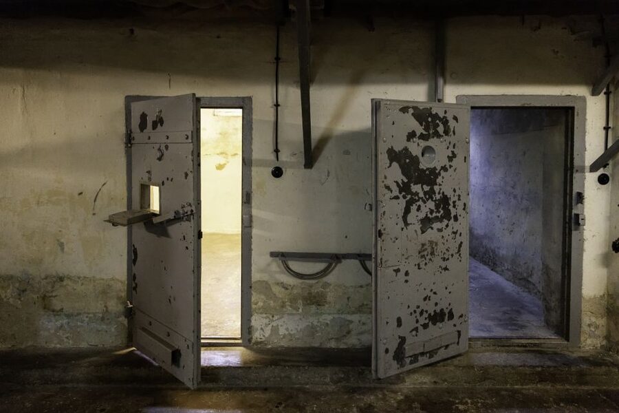 Berlin: Stasi Museum Private Guided Tour with Entry Ticket - Who should book this Stasi tour?