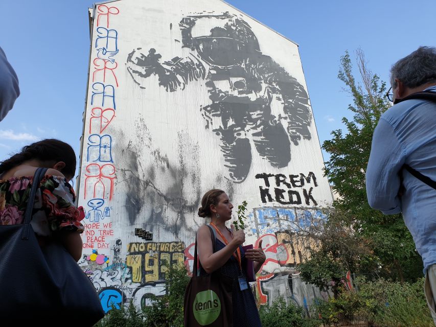 Berlin: Street Art and Alternative Tour - Guide style can make or break the experience