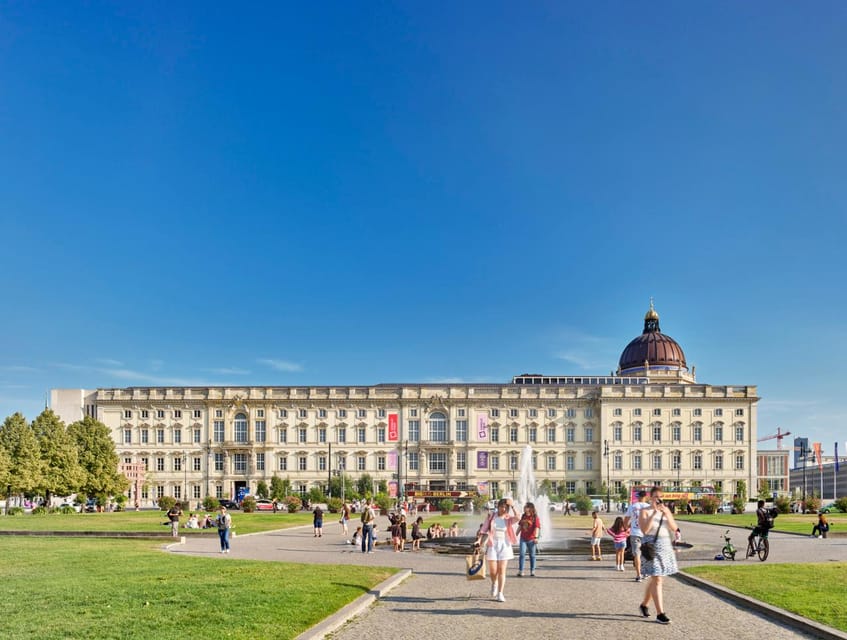 Berlin: "The Humboldt Forum for Newbies" Guided Tour - Start at Meeting Point A in the foyer