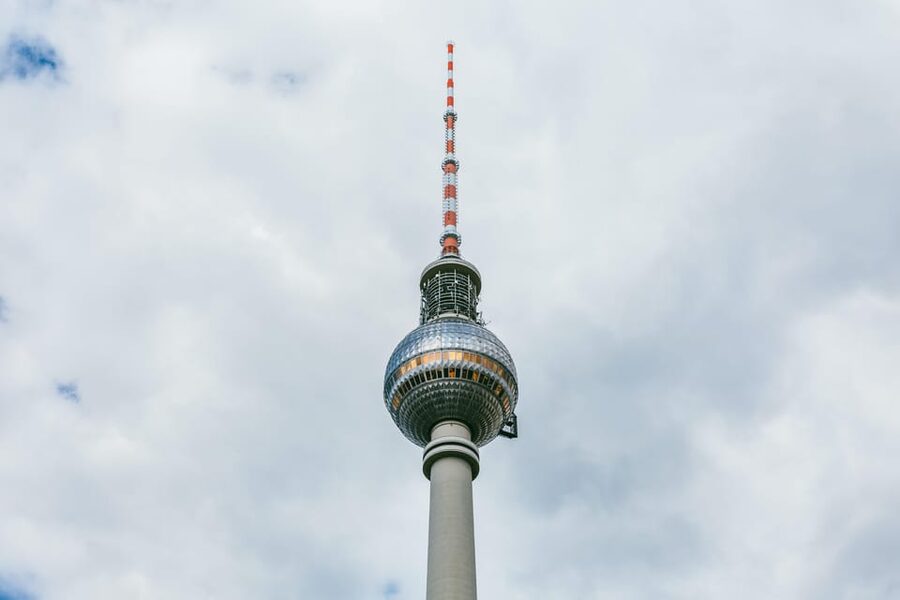 Berlin: the treasures of berlin - walking tour - Language, accessibility, and weather