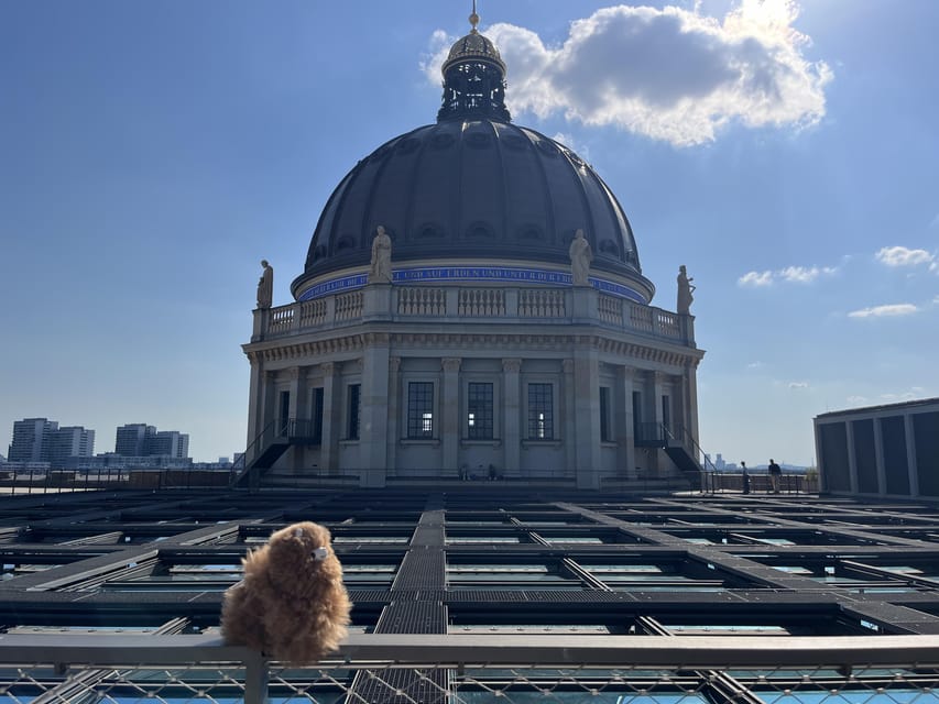 Berlin: Third Reich and World War II Private Guided Tour - The Reichstag and the question of German democracy