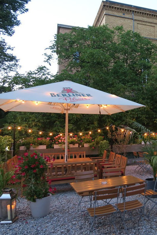 Berlin: Ticket for Bar Jeder Vernunft - Theater & Restaurant - Key points to know before booking