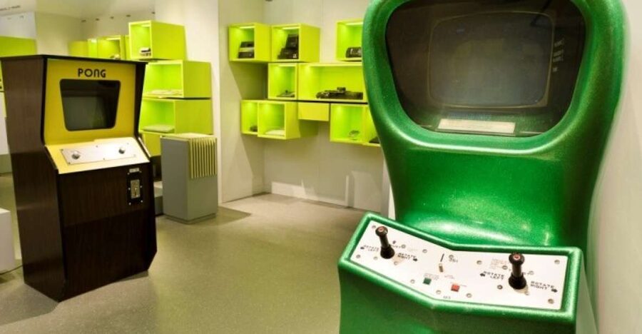 Berlin: Tickets to the Computer Games Museum - The first gaming machines explain where it began