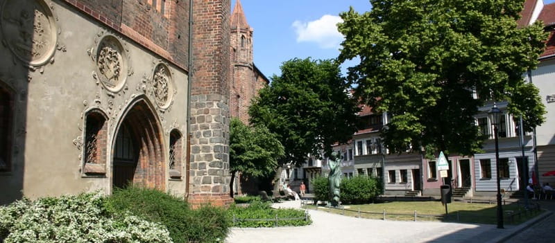 Berlin: Top Secret Berlin Guided Bike Tour - Key points at a glance