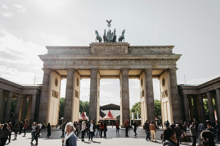 Berlin: Tour with Private Guide - Checkpoint Charlie and the tension of divided Berlin