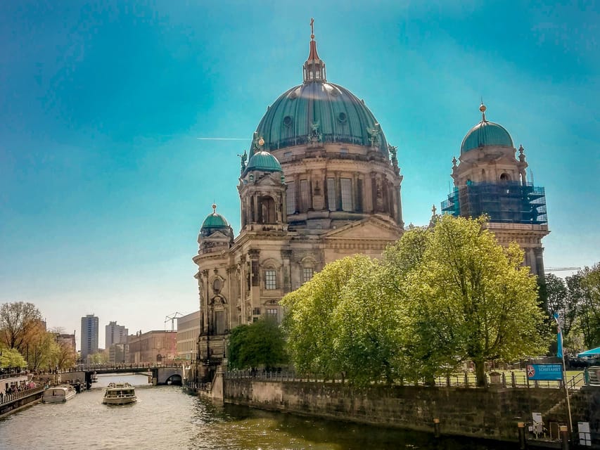 Berlin: Tour with Private Guide - Choosing between Mitte, Kreuzberg, and Prenzlauer Berg