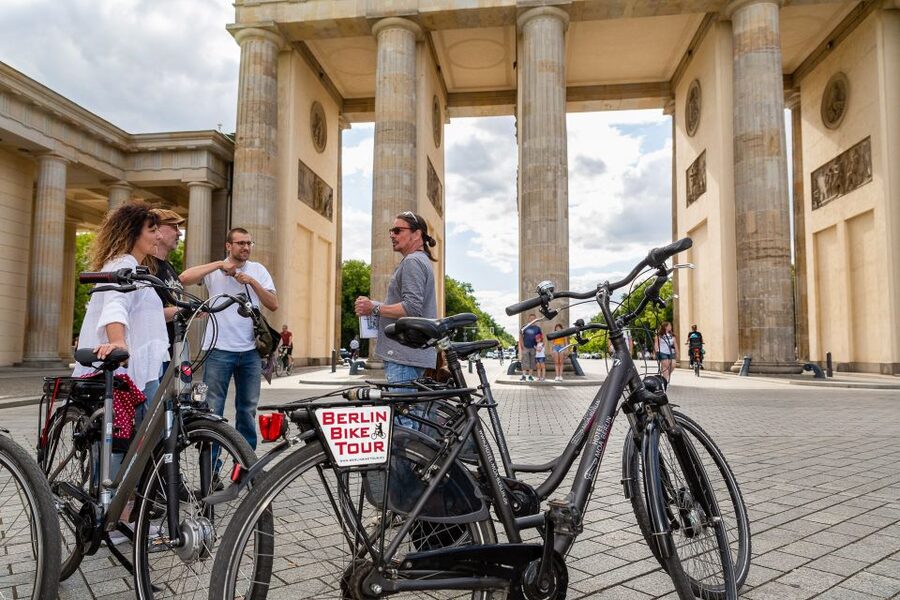 Berlin Wall History Small Group Cycling Tour - Chausseestraße, the ghost station, and controlled movement