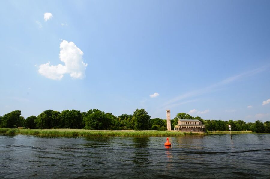 Berlin: World Heritage Cruise to Potsdam - Palaces and royal places along the Havel