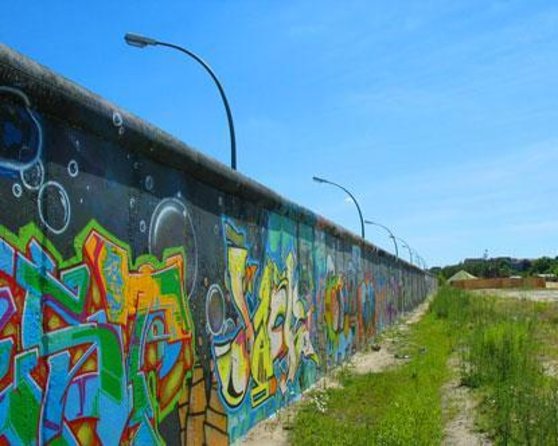 Big Bus Berlin Hop-On Hop-Off Sightseeing Tour & Currywurst - Key points to know before you board