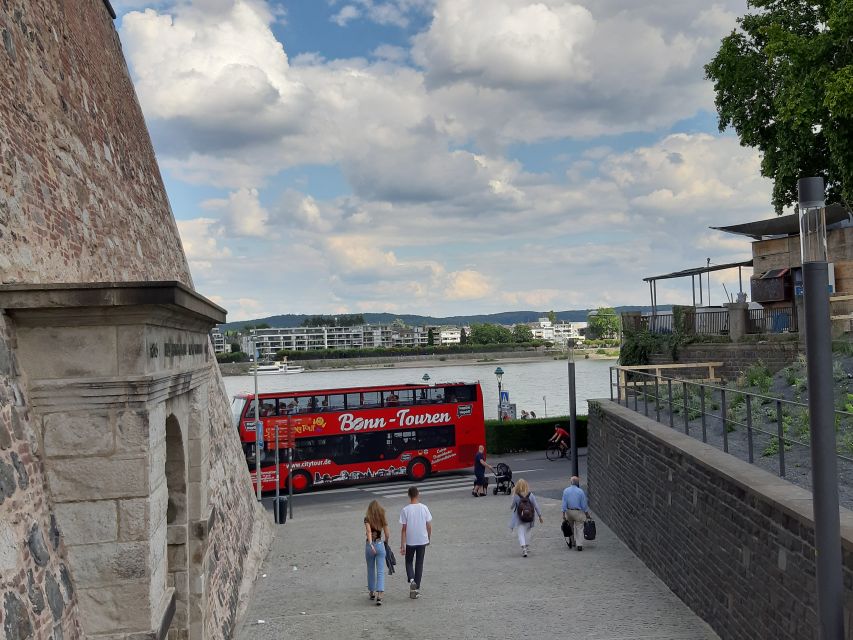 Bonn: 24-Hour Hop-On Hop-Off Sightseeing Bus Ticket - Bonn in one loop, from Roman town to international center