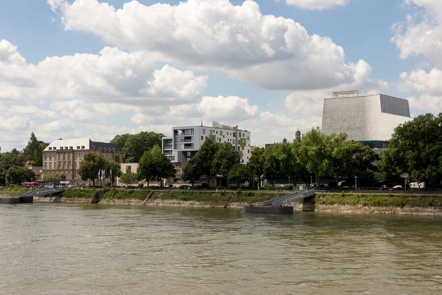Bonn: Evening Sightseeing Cruise on the Rhine River - Food, drinks, and the real cost of the evening