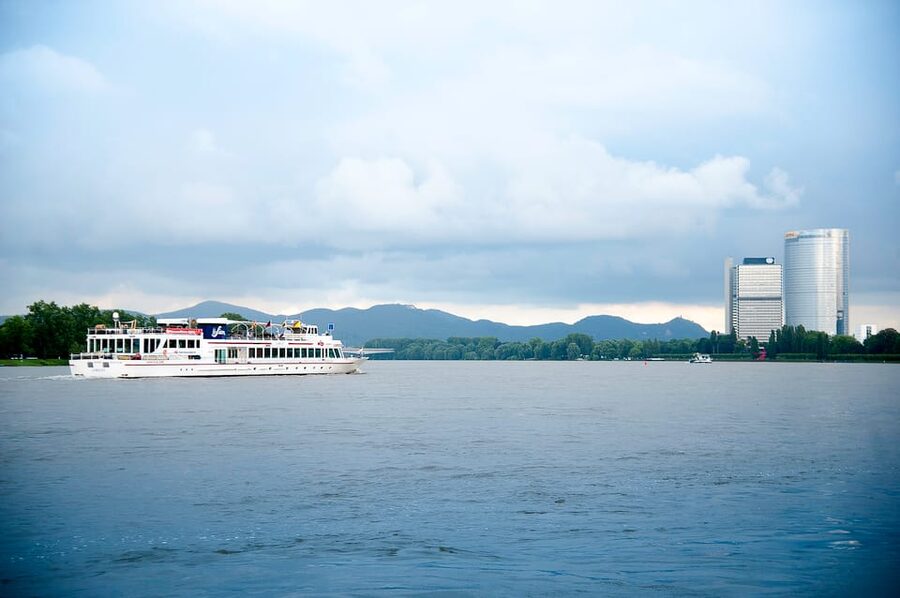 Bonn: Evening Sightseeing Cruise on the Rhine River - Open-deck views and music onboard