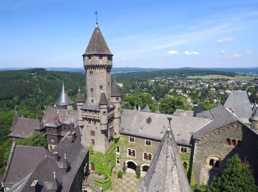 Braunfels: Guided Tour of the Fairytale Castle Braunfels - German guidance and English brochures