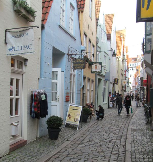 Bremen: Walking Tour of Historic Schnoor District - Key points about Bremen’s Schnoor walking tour