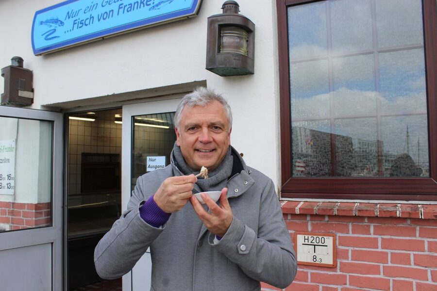 Bremerhaven: Fish Bite Guided Walking Tour - The route begins at Fiedler’s fish market Anno 1906