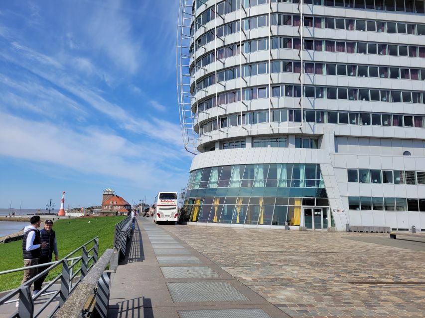 Bremerhaven: Harbor Bus Tour - Choosing between the two boarding points