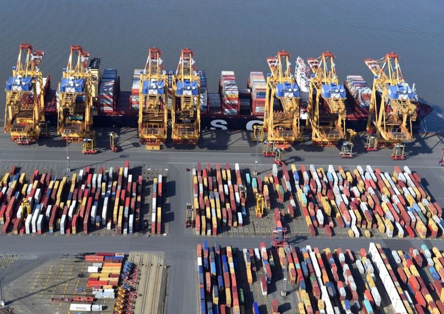 Bremerhaven: Harbor Bus Tour - Who should book this harbor ride?