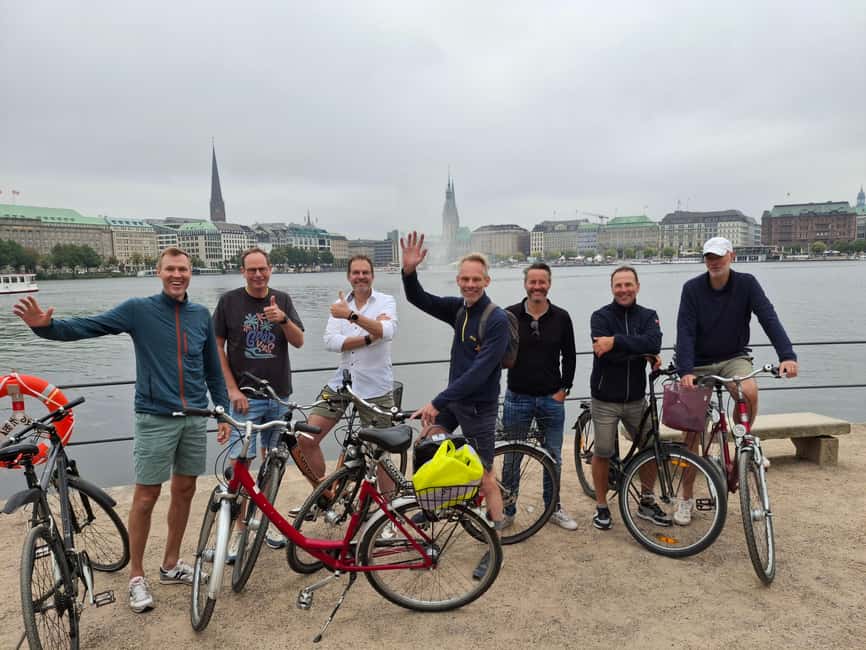 Celebs, Waterfronts and Nature Cycle Tour - Pöseldorf, Rotherbaum, and Harvestehude by bike